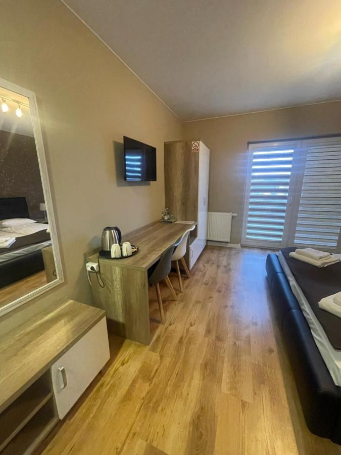 Hotel Pod Strzecha เคียลเซ ภายนอก รูปภาพ