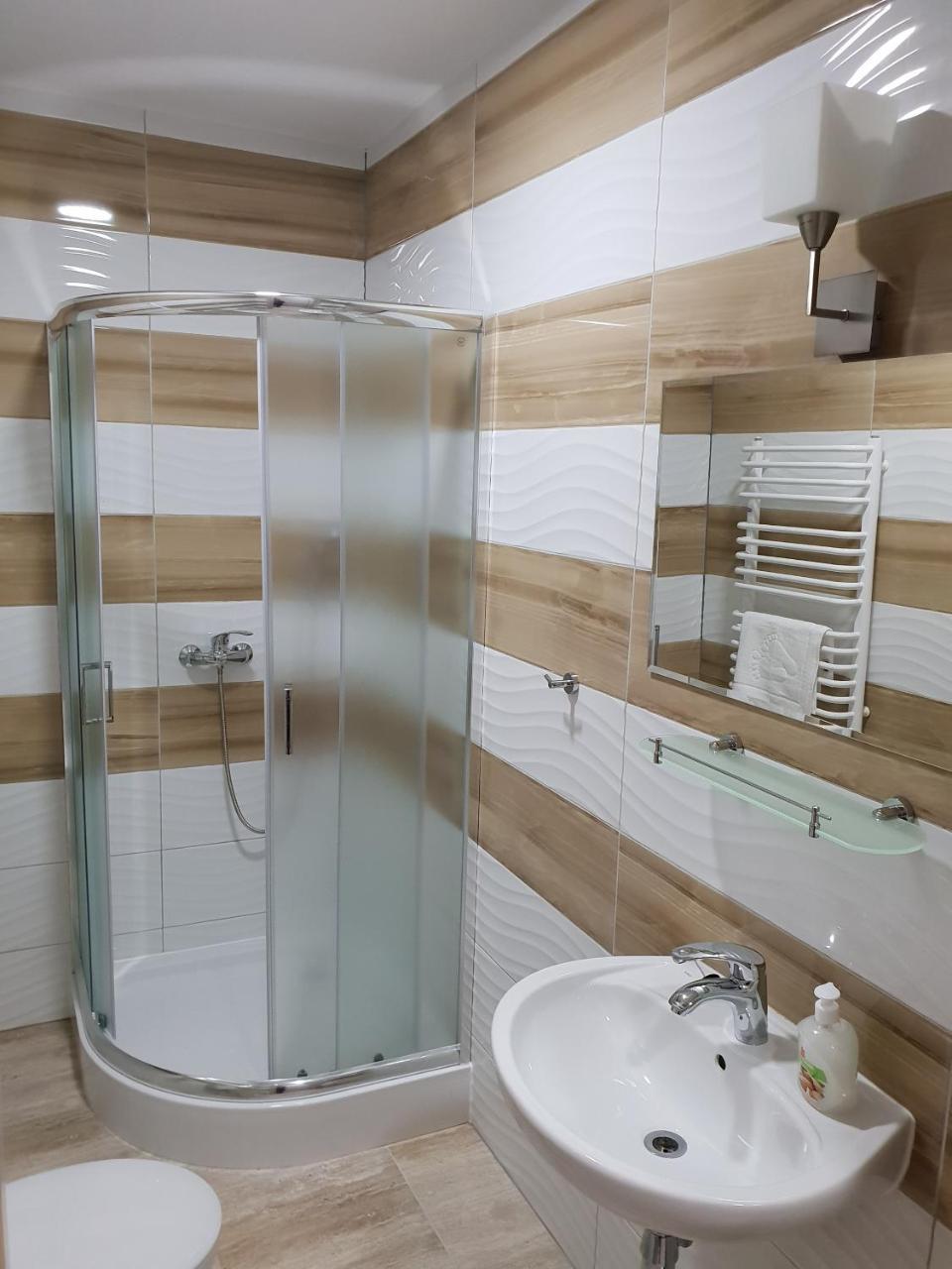 Hotel Pod Strzecha เคียลเซ ภายนอก รูปภาพ